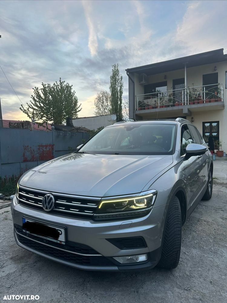 Volkswagen Tiguan - 1