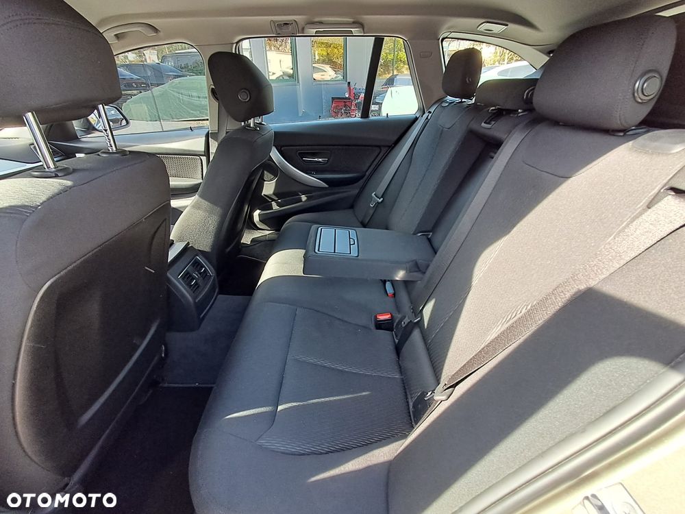 BMW Seria 3 316d Advantage - 17