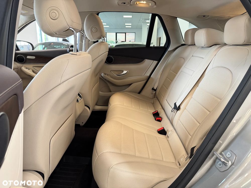 Mercedes-Benz GLC 200 4-Matic - 8