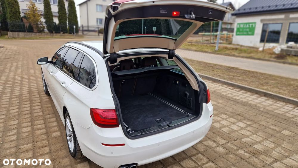 BMW Seria 5 520d xDrive Luxury Line - 23