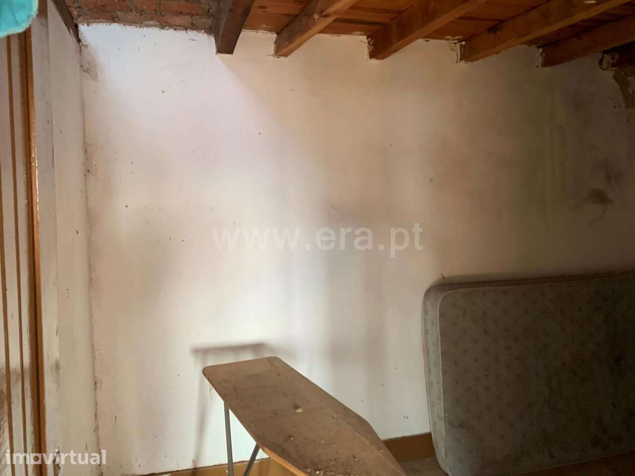 Moradia T2 / Fundão, Telhado - Grande imagem: 5/14