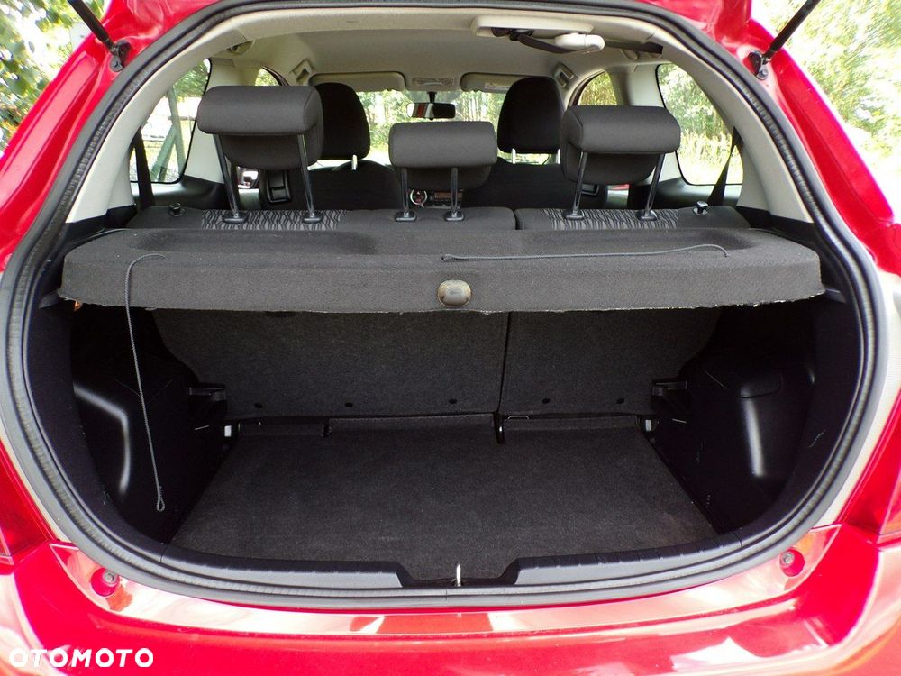 Toyota Yaris - 22