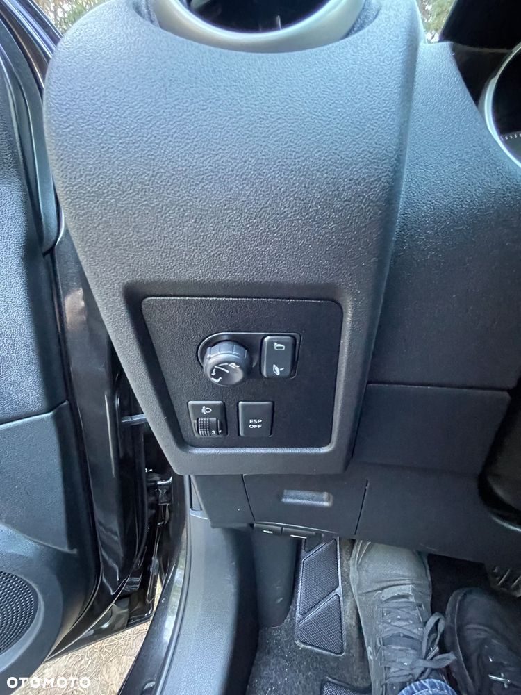 Nissan Qashqai+2 2.0 dCi DPF acenta - 23