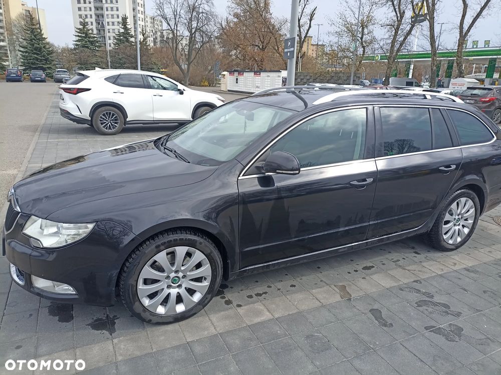 Skoda Superb 2.0 TSI Ambition DSG - 11