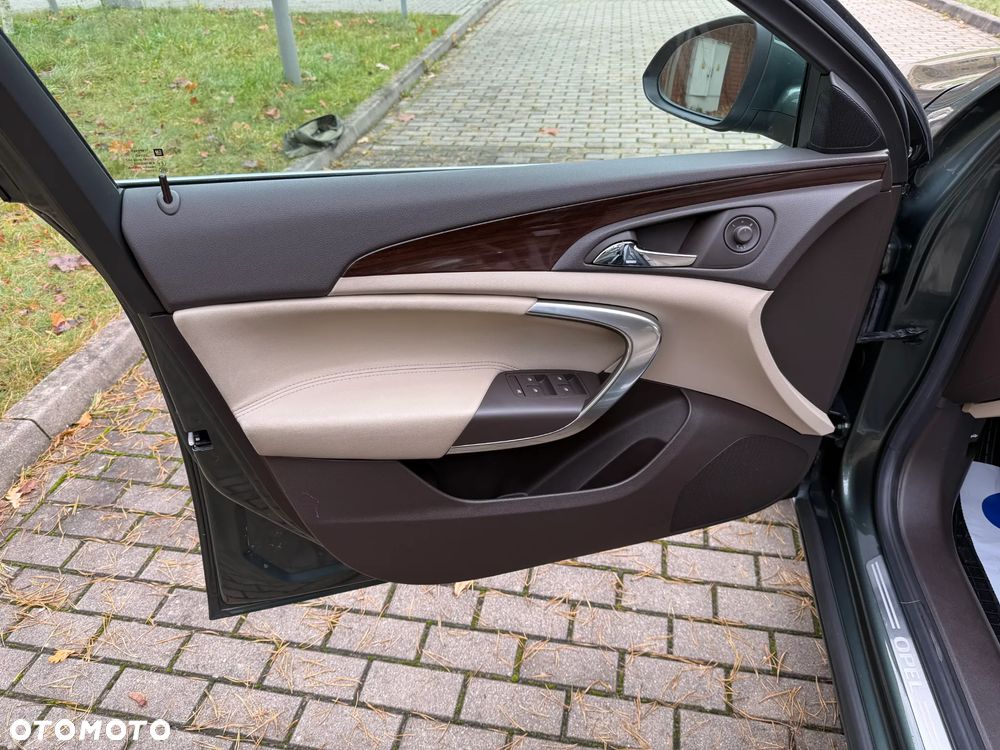 Opel Insignia 2.0 Turbo 4x4 Design Edition - 25
