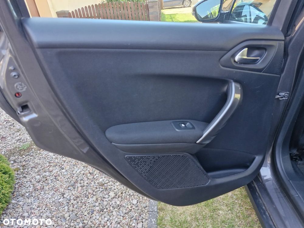 Peugeot 2008 e-HDi FAP 115 STOP & START Allure - 15