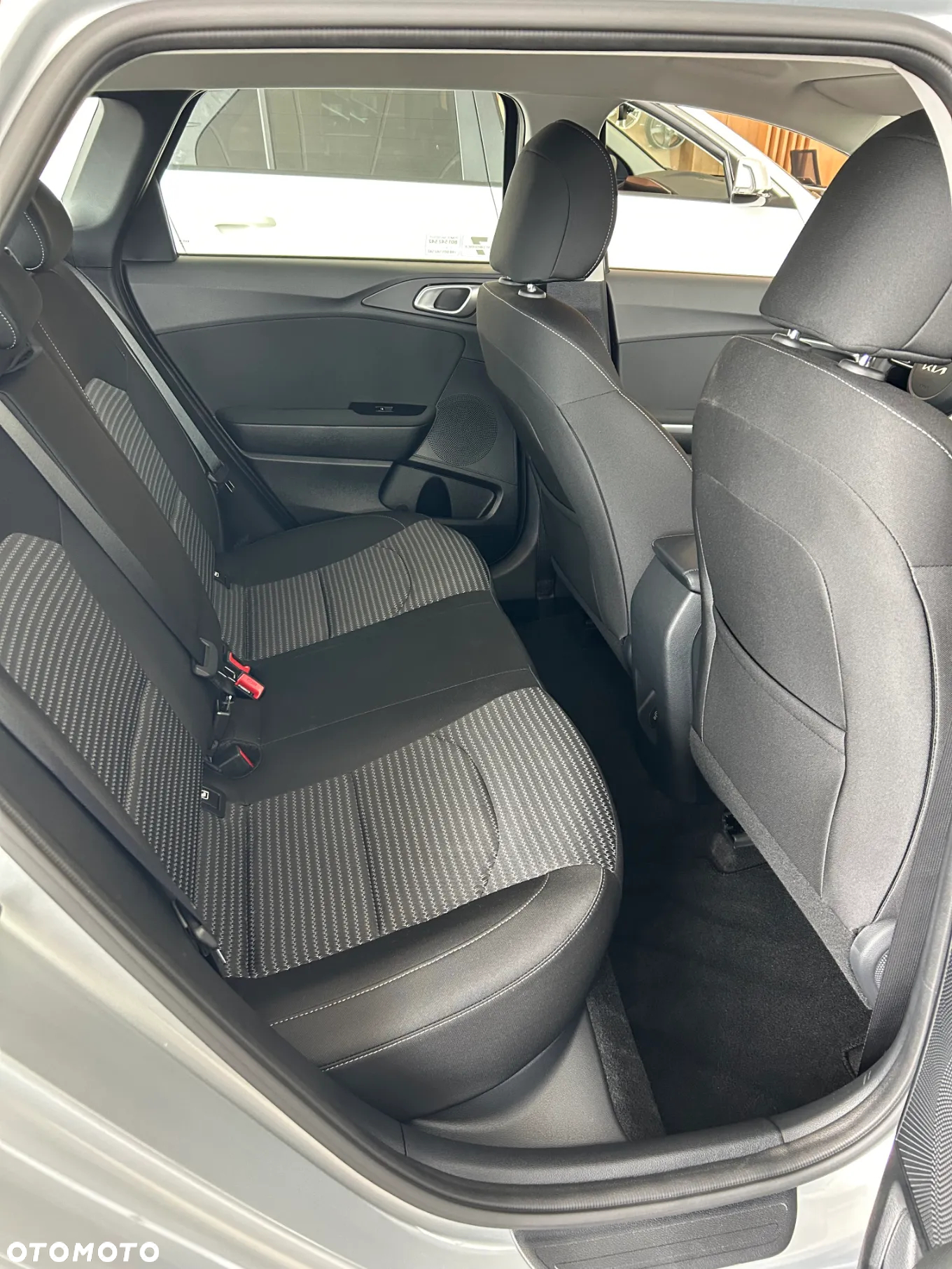 Kia Ceed 1.5 T-GDI M - 10