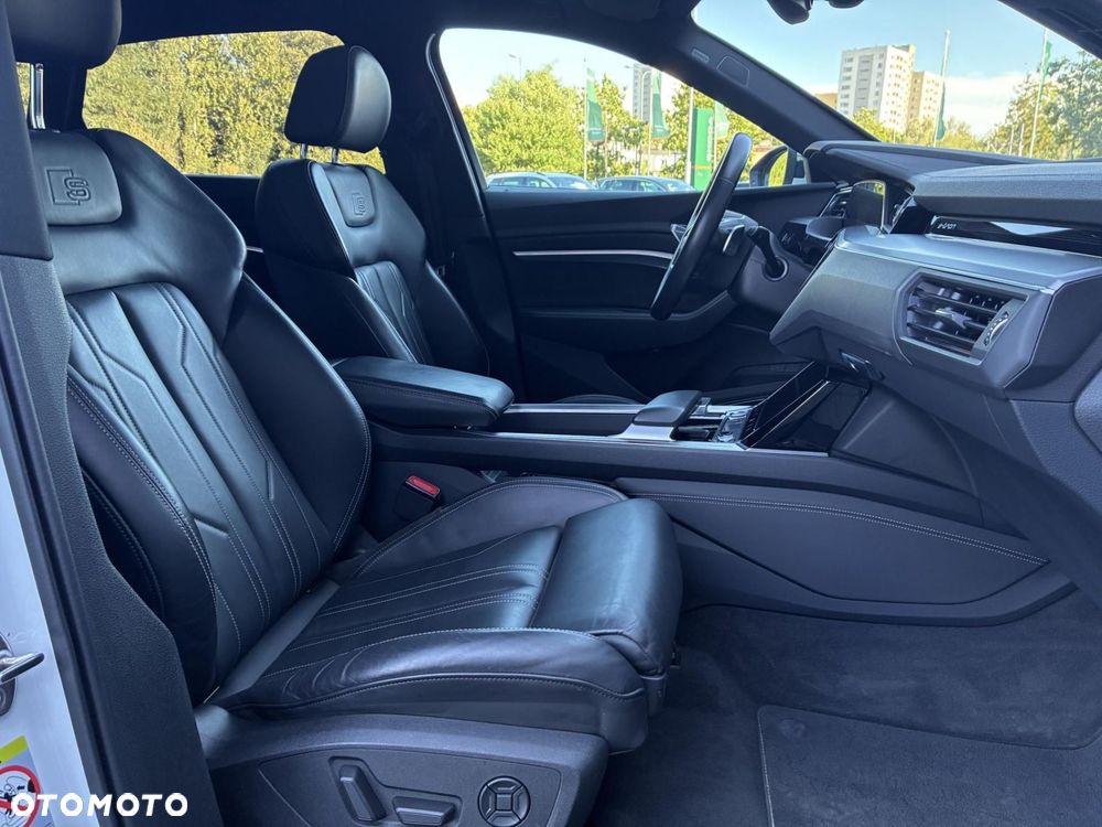 Audi e-tron 50 Quattro S Line - 13