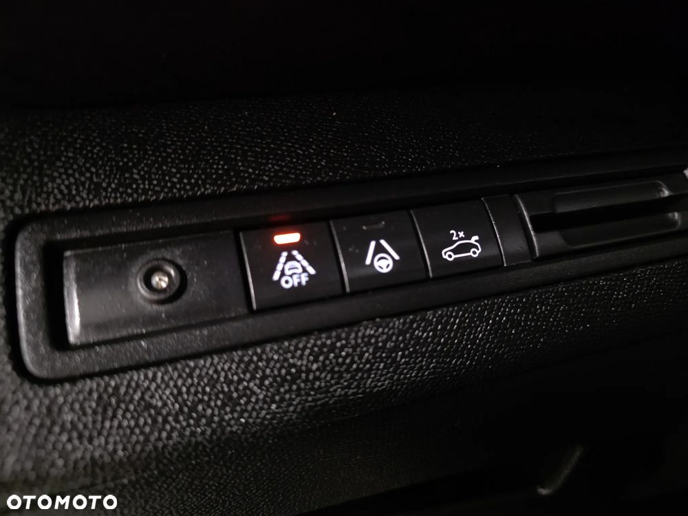Peugeot 3008 BlueHDi 130 Stop & Start EAT8 GT - 21