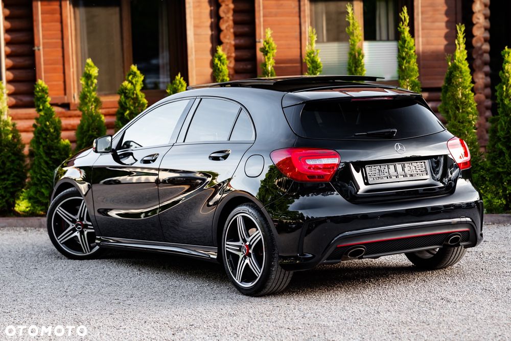 Mercedes-Benz Klasa A 250 4Matic 7G-DCT AMG Line - 12