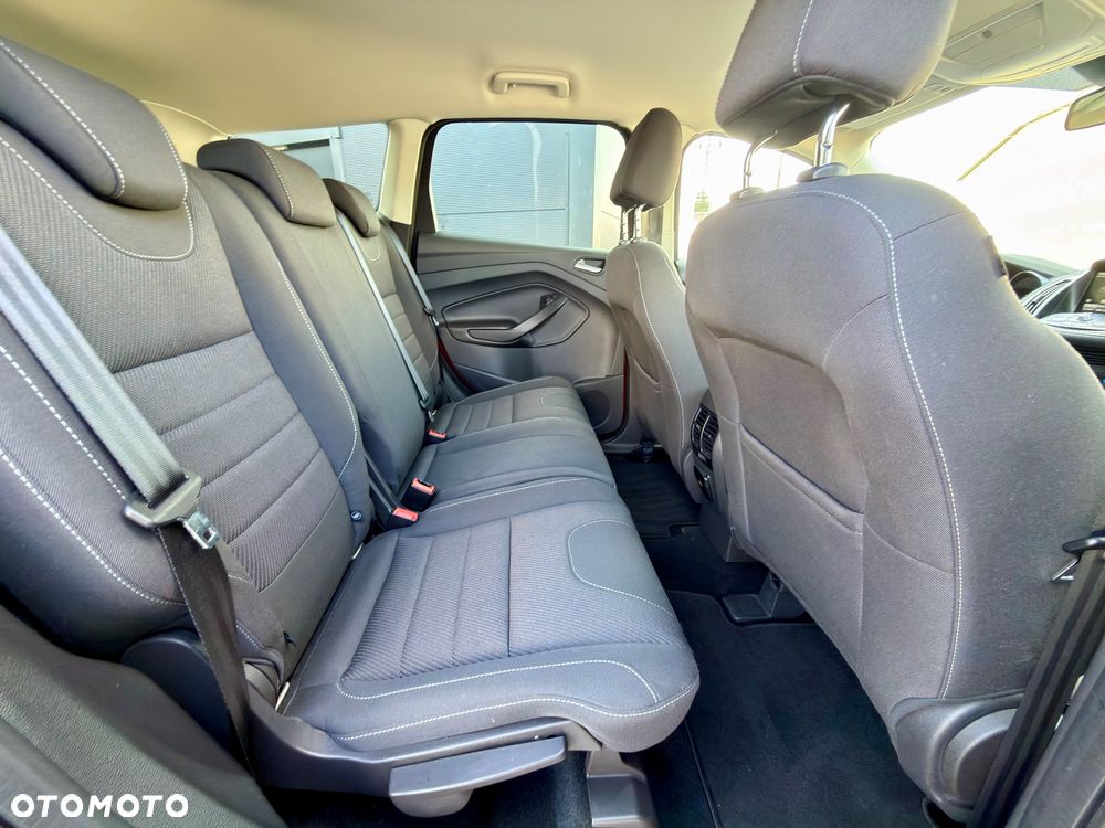 Ford Kuga 1.5 EcoBoost 2x4 Business Edition - 11