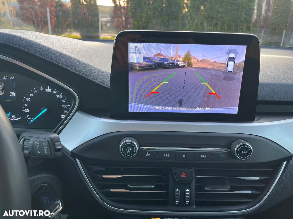 Ford Focus 1.5 EcoBlue Connected - 9