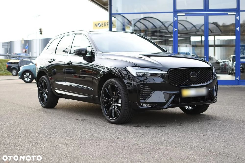 Volvo XC 60 B5 B AWD Plus Black Edition - 3