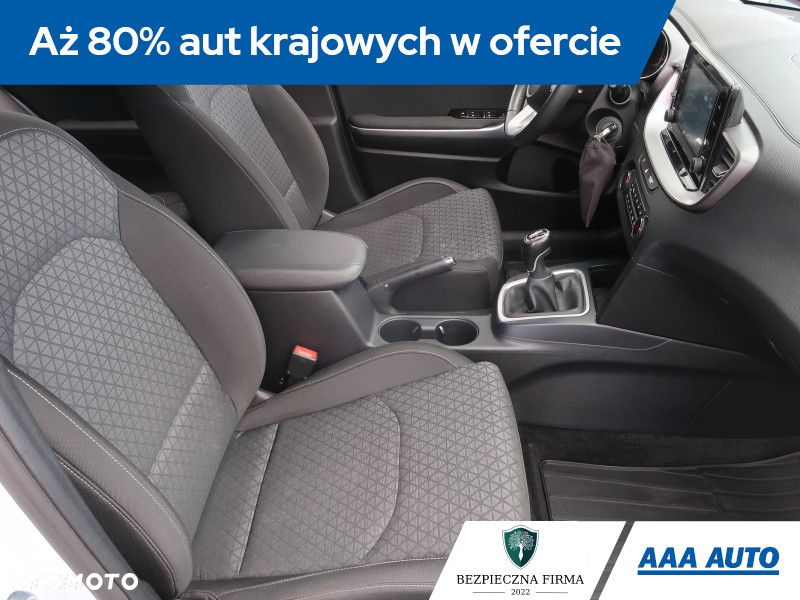Kia XCeed - 10