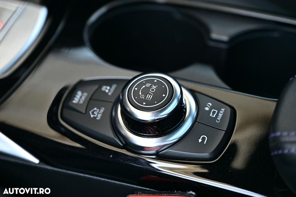 Infiniti Q30 2.2d DCT AWD City Black Edition - 19