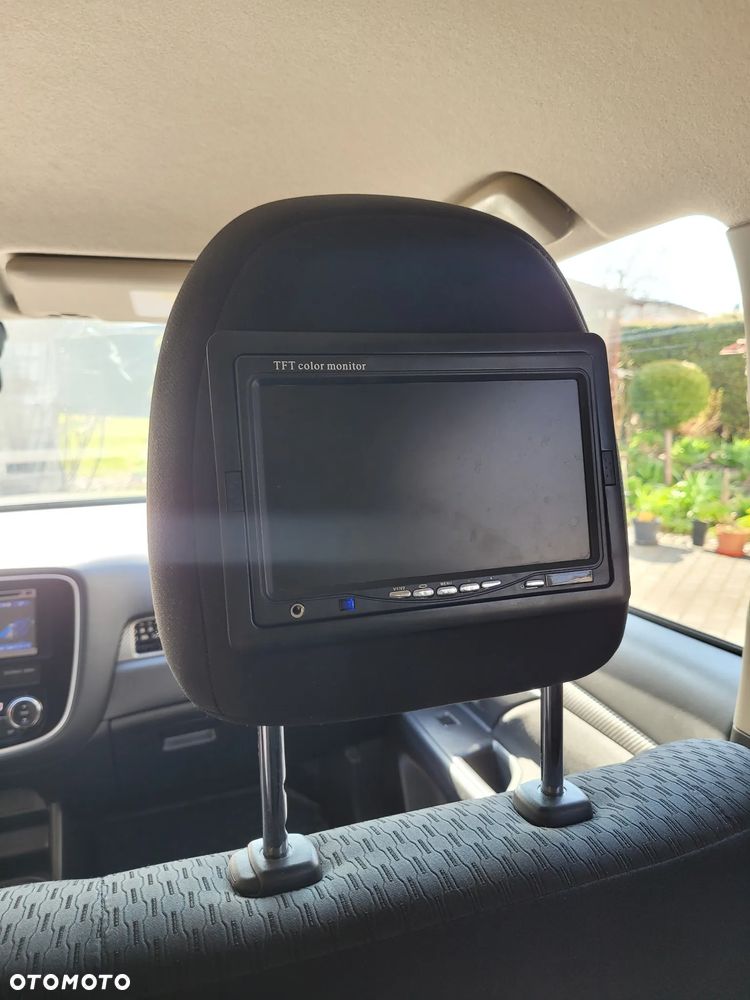 Mitsubishi Outlander 2.0 Intense 2WD - 18