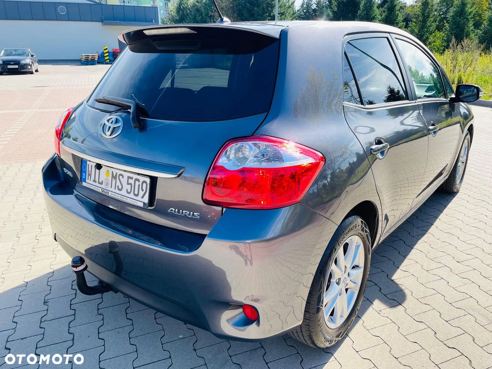 Toyota Auris 1.6 Executive - 5