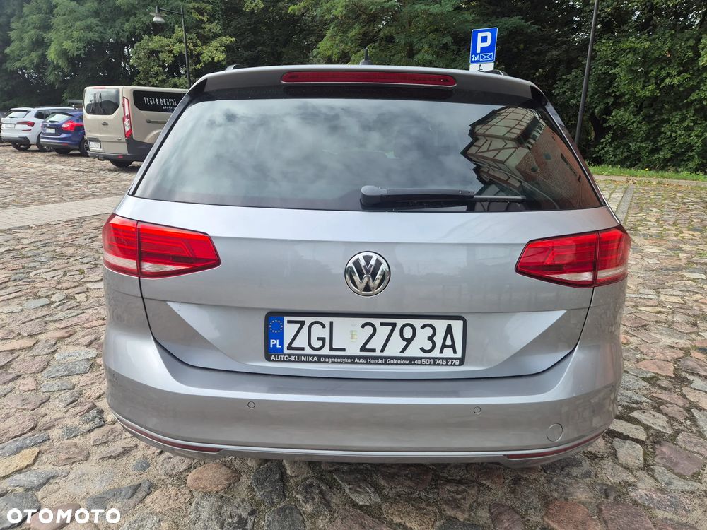 Volkswagen Passat Variant 2.0 TDI (BlueMotion Technology) Comfortline - 13