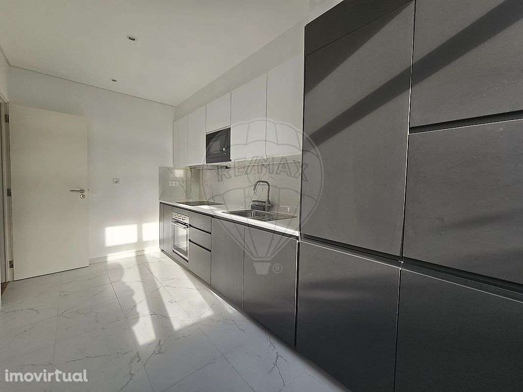 Apartamento T2 para arrendamento - Grande imagem: 2/19
