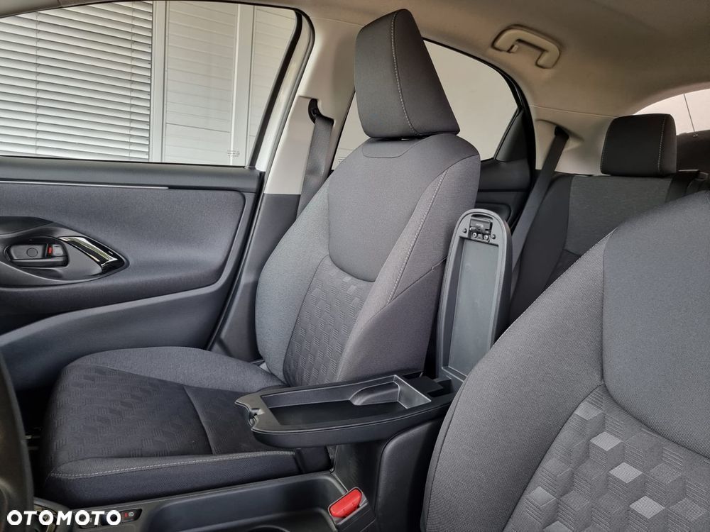 Toyota Yaris Hybrid 1.5 Style - 16