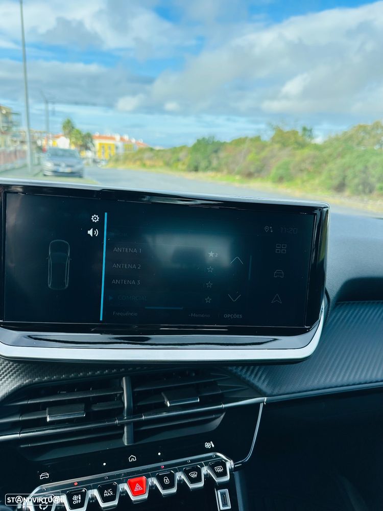 Peugeot e-208 E-Style - 8