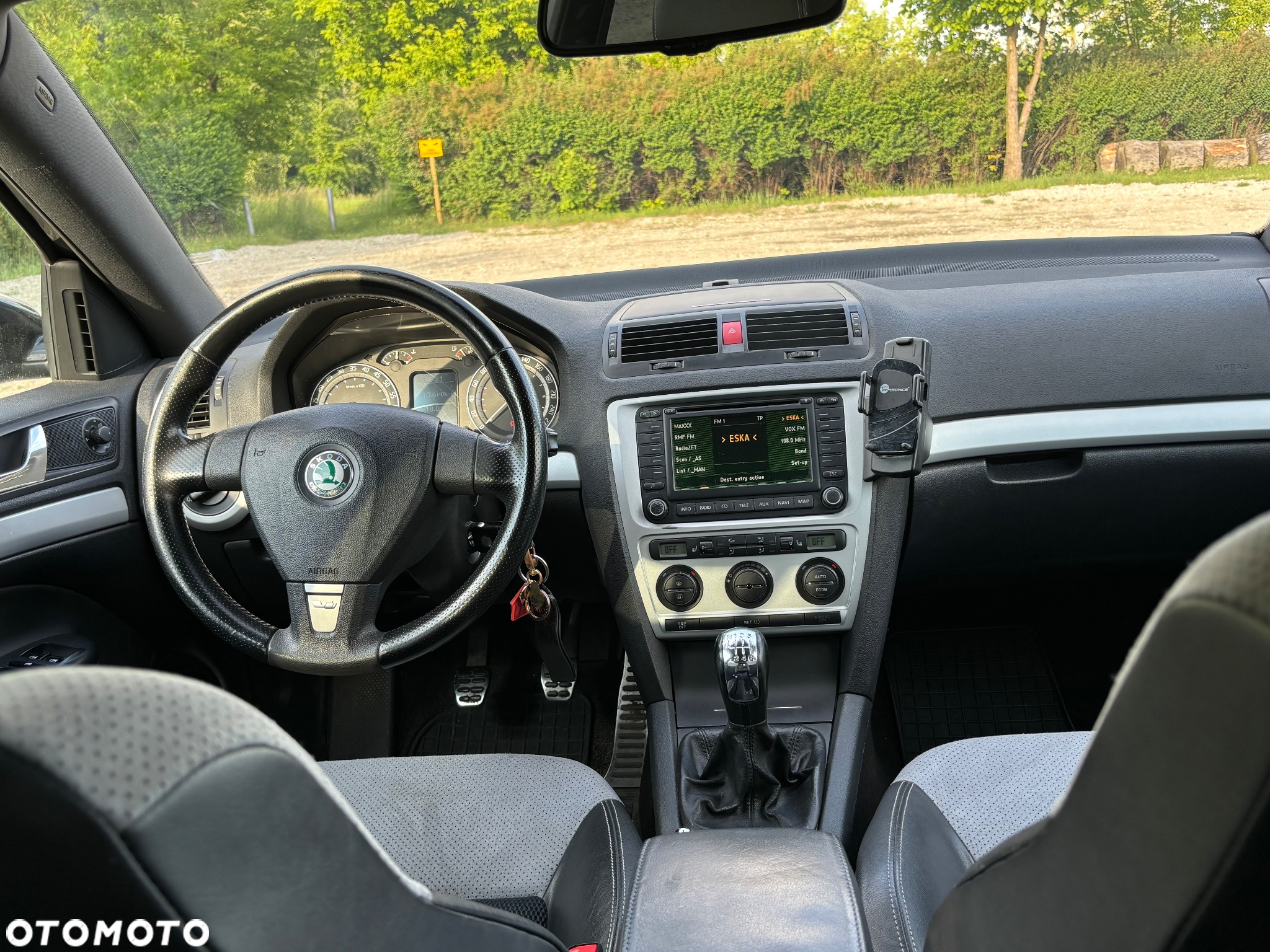 Skoda Octavia Combi 2.0 TSI RS - 11