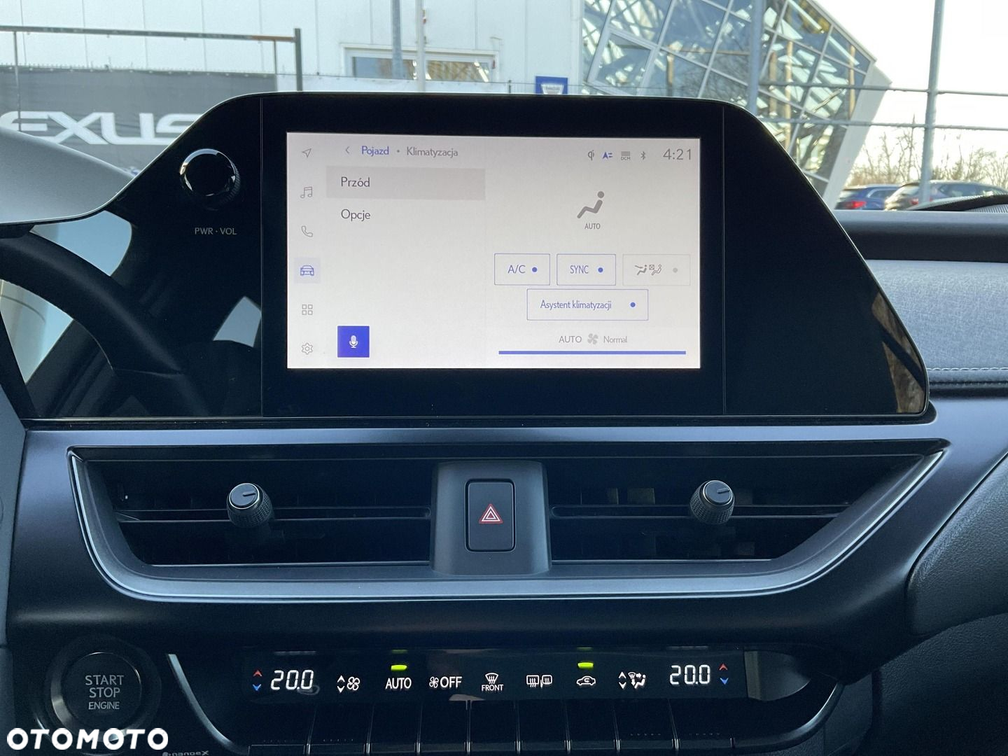 Lexus UX - 29