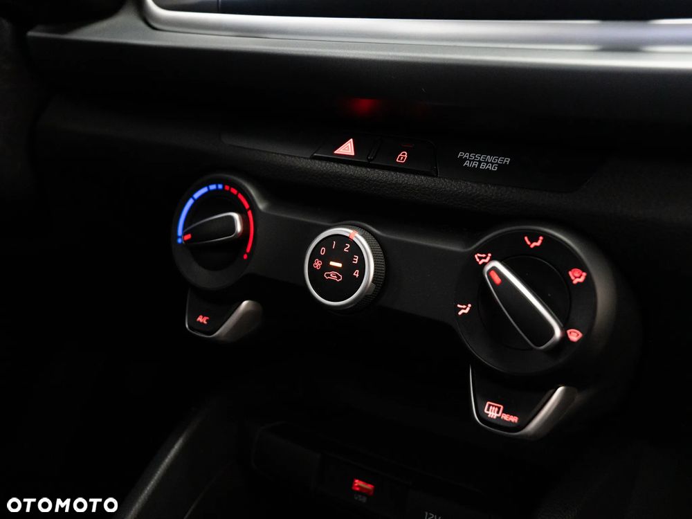 Kia Rio 1.2 L - 32