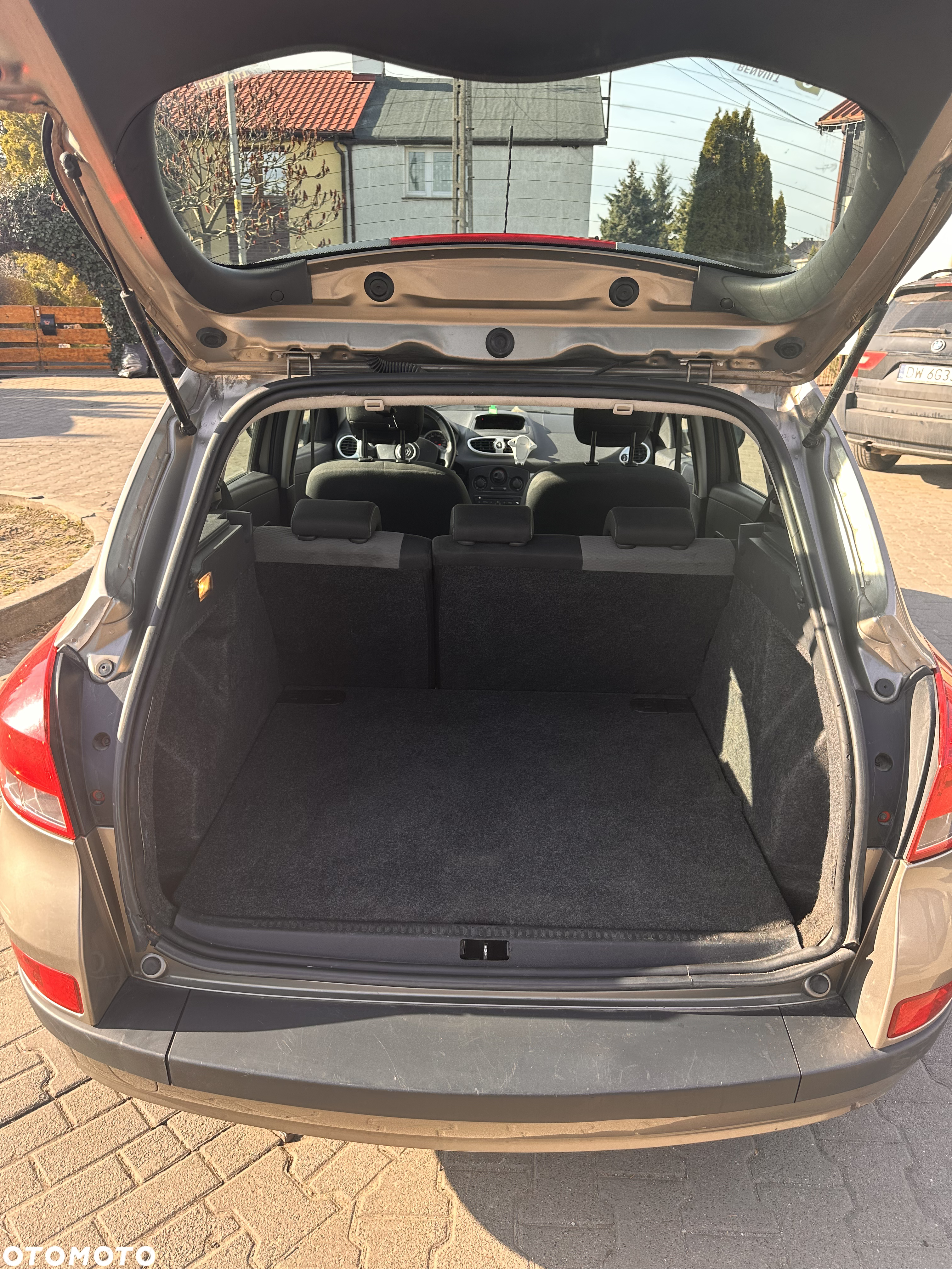 Renault Clio - 12
