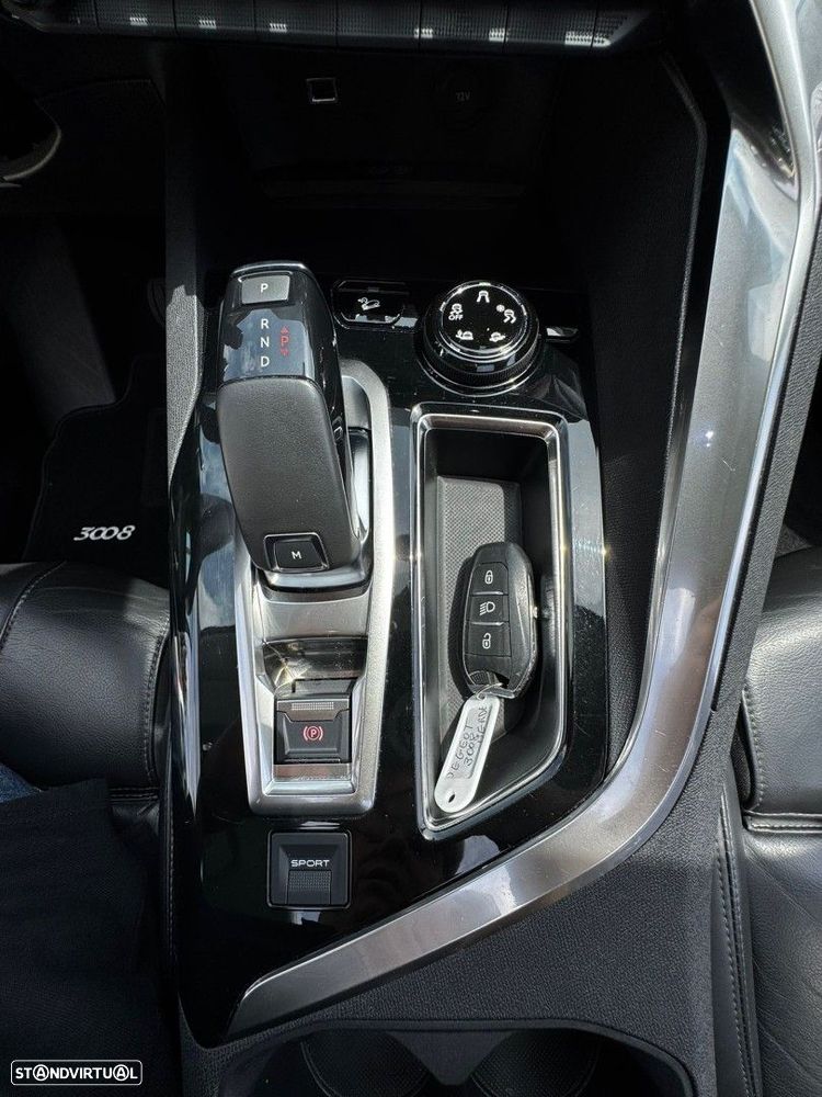 Peugeot 3008 1.2 PureTech Allure EAT6 - 13