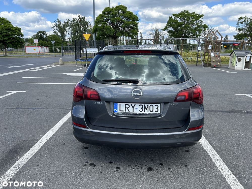 Opel Astra - 4