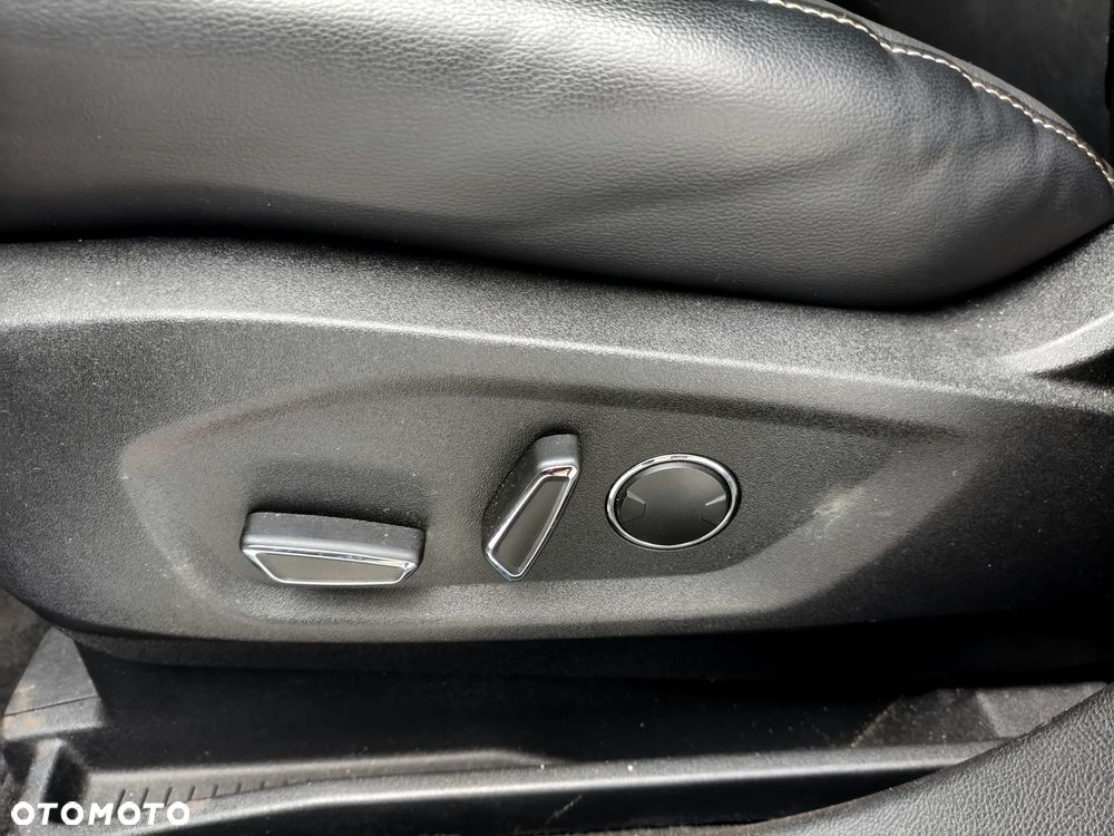 Ford S-Max 2.0 TDCi ST-Line PowerShift - 24