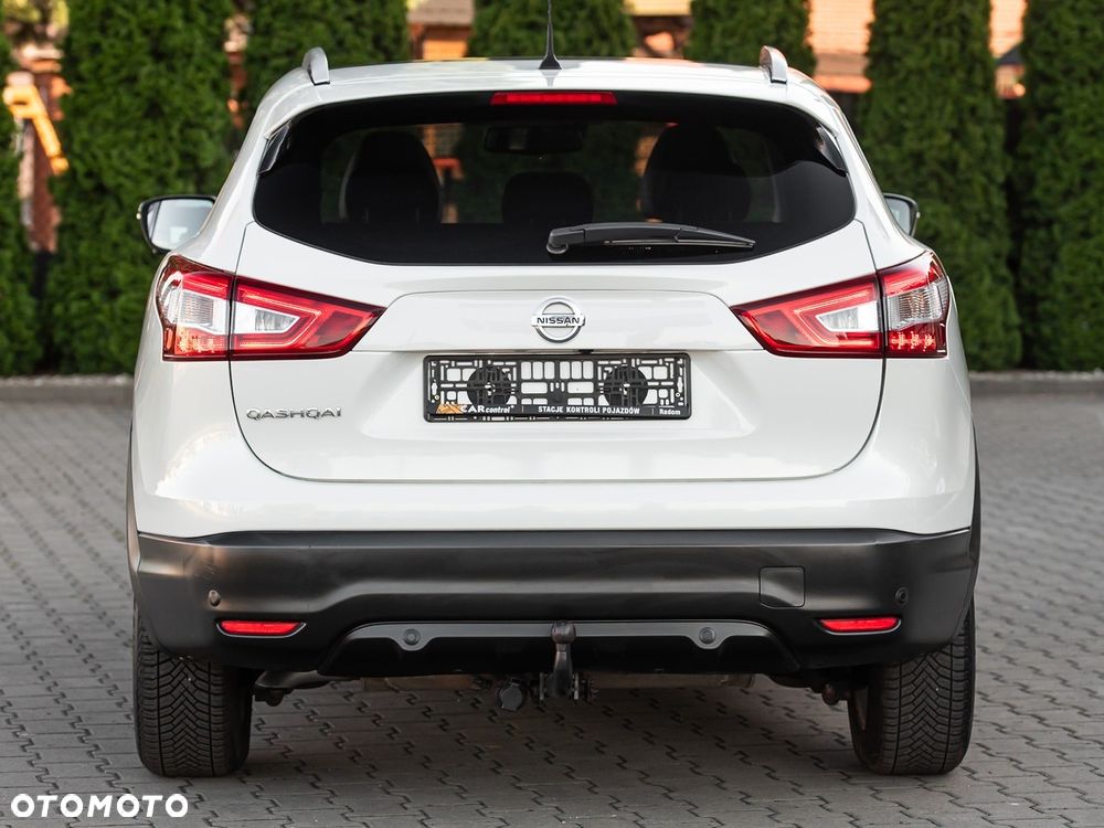 Nissan Qashqai 1.2 DIG-T N-Connecta EU6 - 11