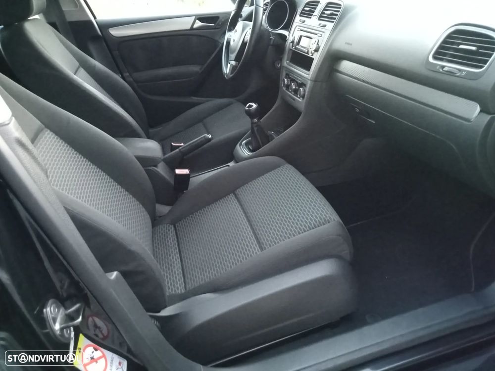 VW Golf 2.0 TDi Confortline - 7