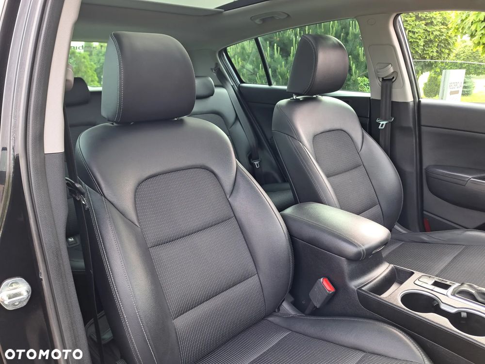 Kia Sportage 1.6 CRDI MHEV Black Edition 2WD DCT - 19