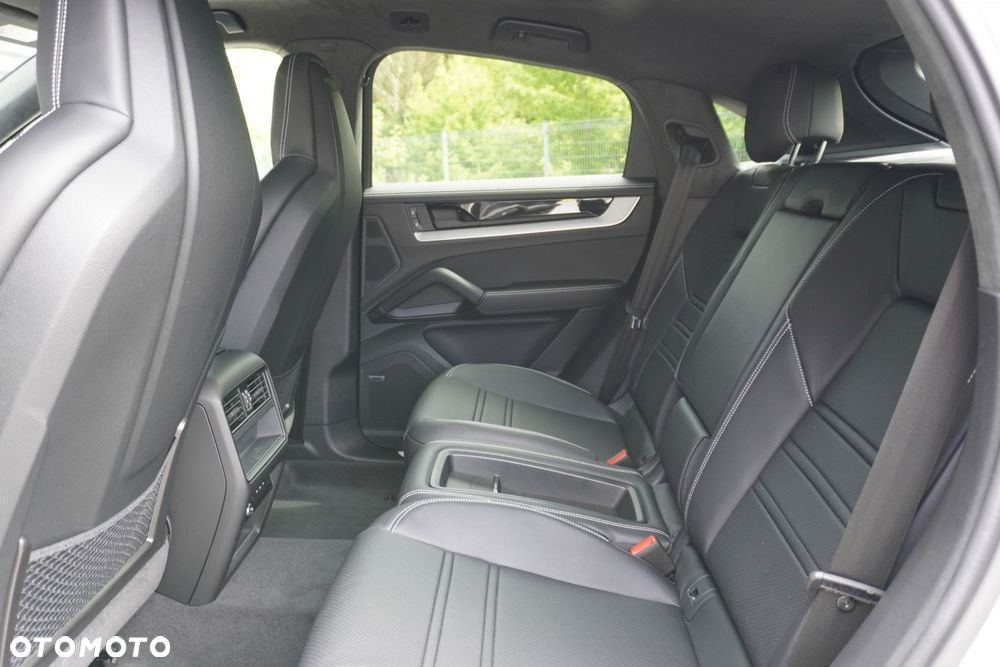 Porsche Cayenne Coupe S - 15