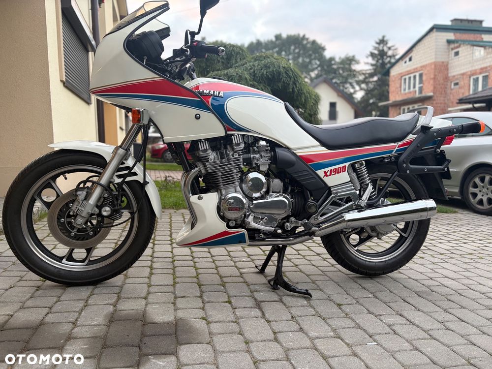 Yamaha XJ - 11