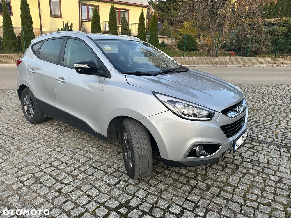 Hyundai ix35 2.0 CRDi 4WD Automatik Fifa World Cup Gold Edition - 8