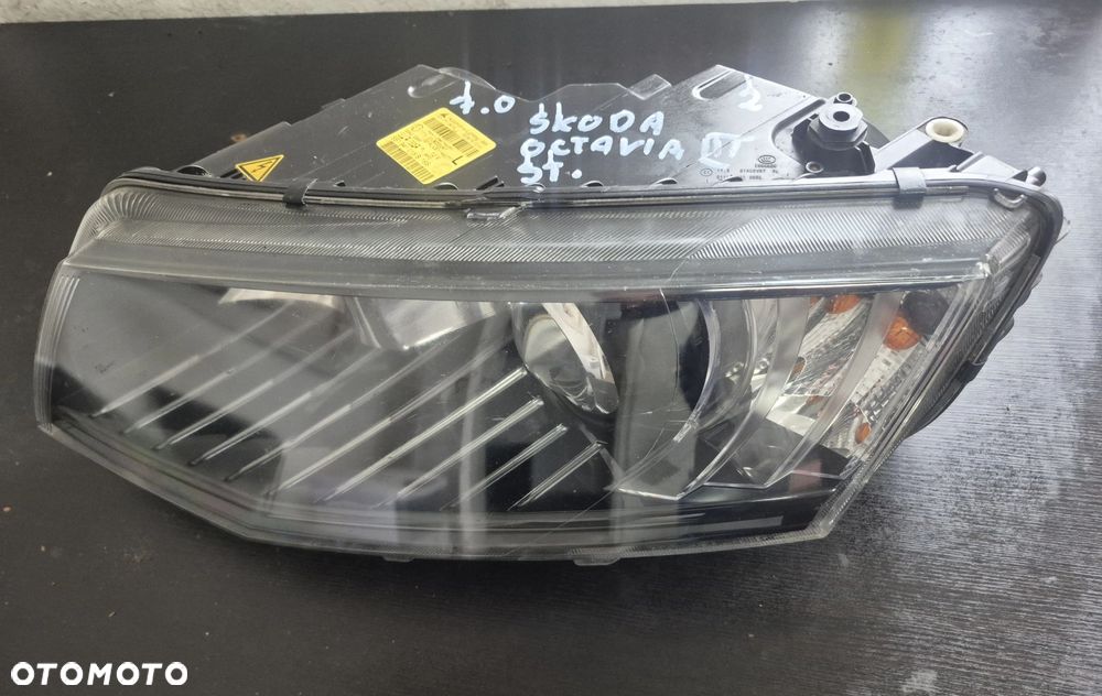 Lampa Przód Lewa Xenon Skoda Octavia III 3 Przed Lift 2012-2016r - 1