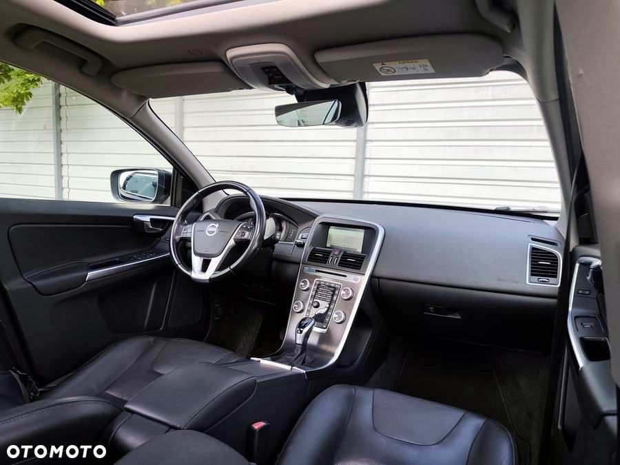 Volvo XC 60 D4 Geartronic Summum - 17