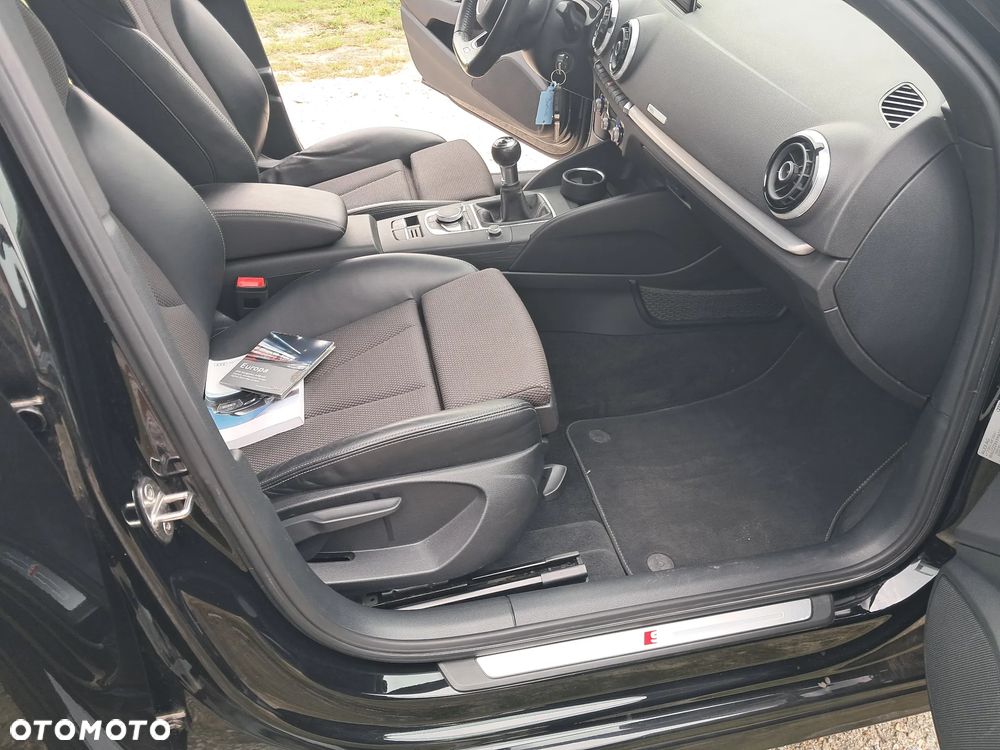 Audi A3 Sportback 2.0 TDI S line Sportpaket - 7