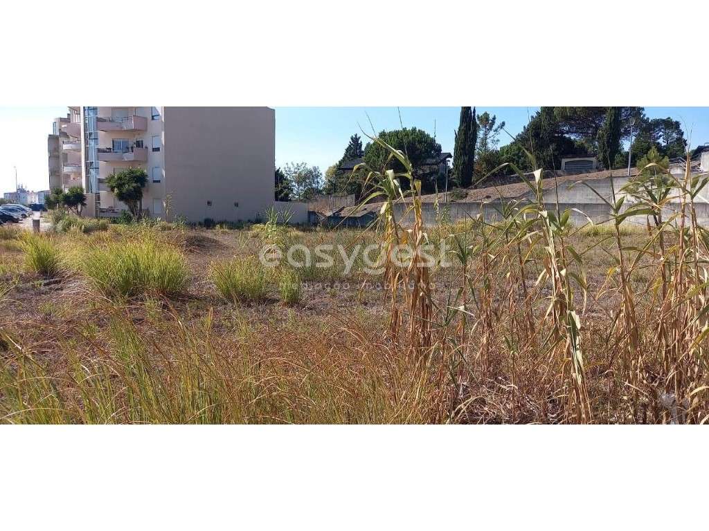 Terreno Urbano situado em Tavarede para construção de prédio - Grande imagem: 4/12