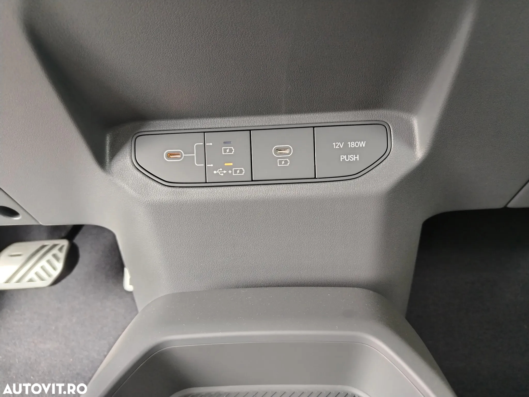 Kia EV3 81.4 kWh 4x2 AT GT Line - 22