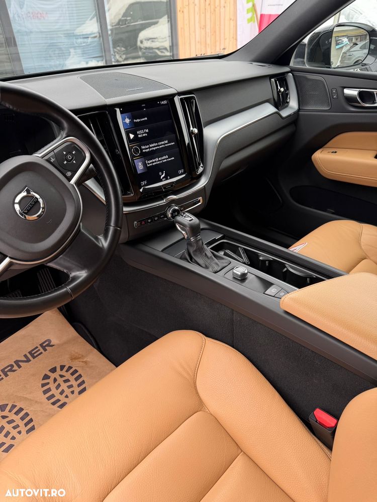 Volvo XC 60 D4 AWD Momentum - 10