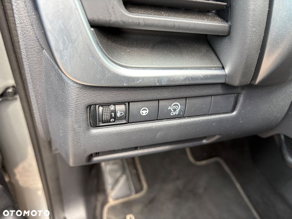 Nissan Qashqai 1.3 DIG-T MHEV Premiere Edition Xtronic - 36