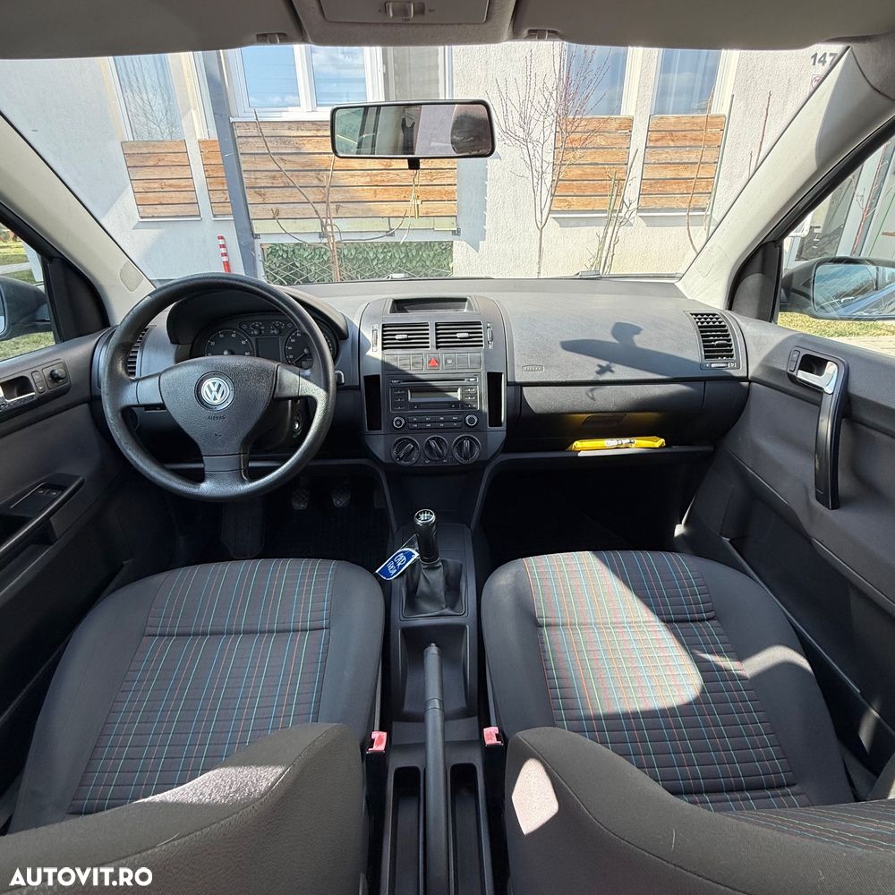 Volkswagen Polo - 14