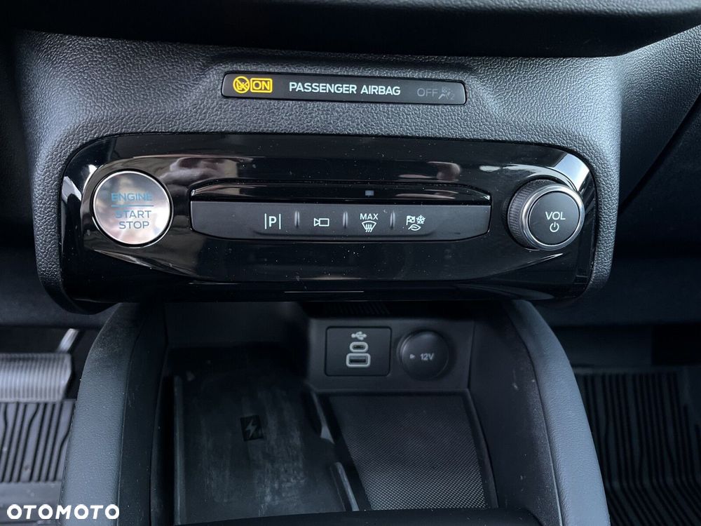 Ford Kuga - 26