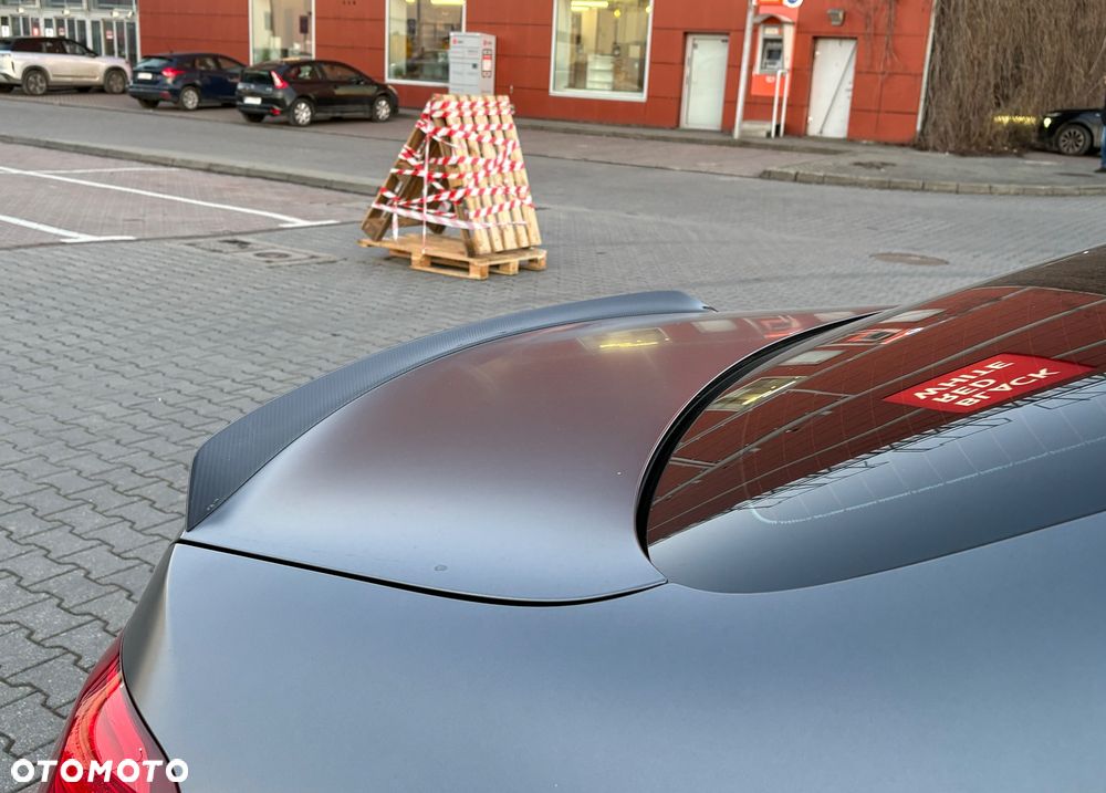Mercedes-Benz Klasa E - 18