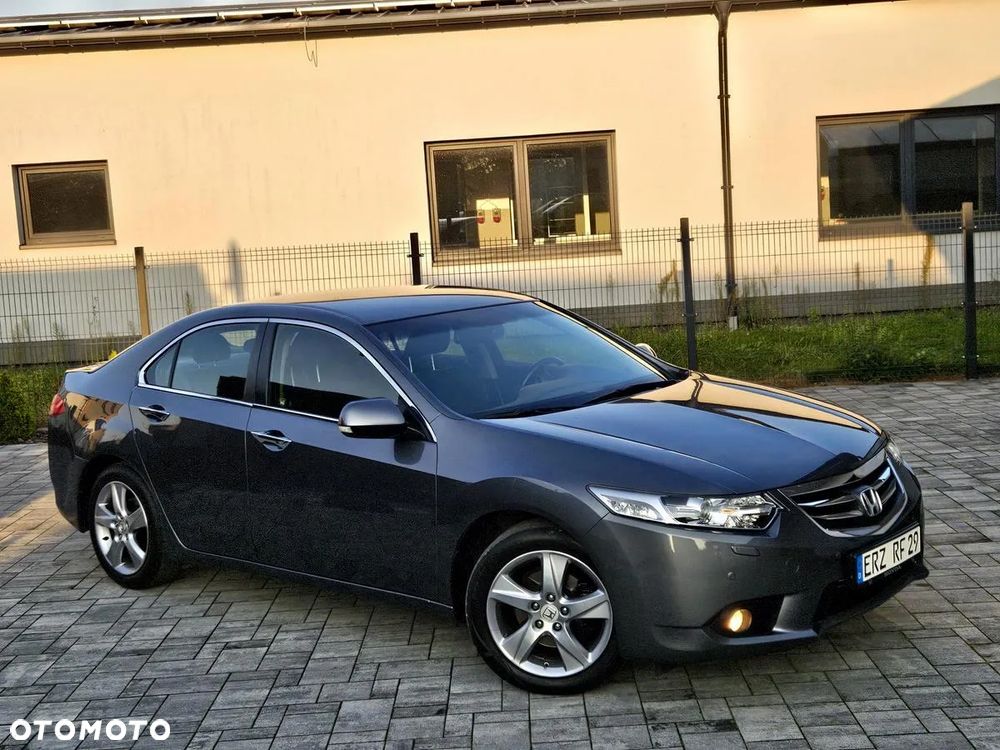 Honda Accord 2.0 Executive - 11
