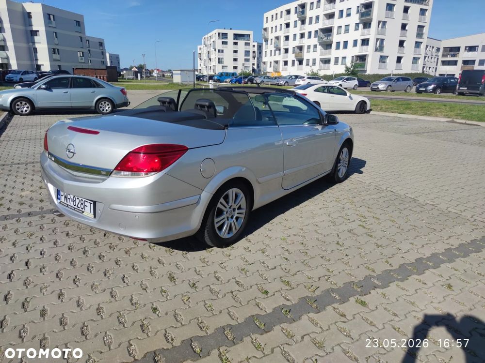Opel Astra 1.8 Cosmo - 11